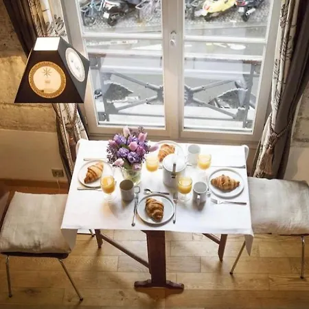 Scandinaves Renoves Au Centre Wi-fi