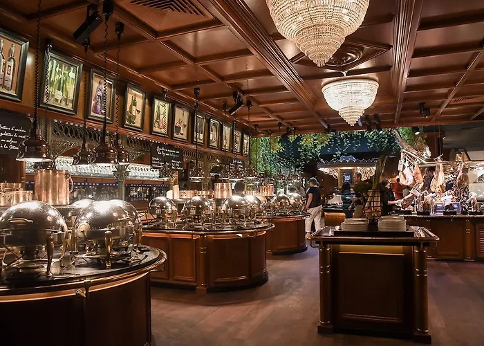 Scandinave Pres De La Cathedrale -